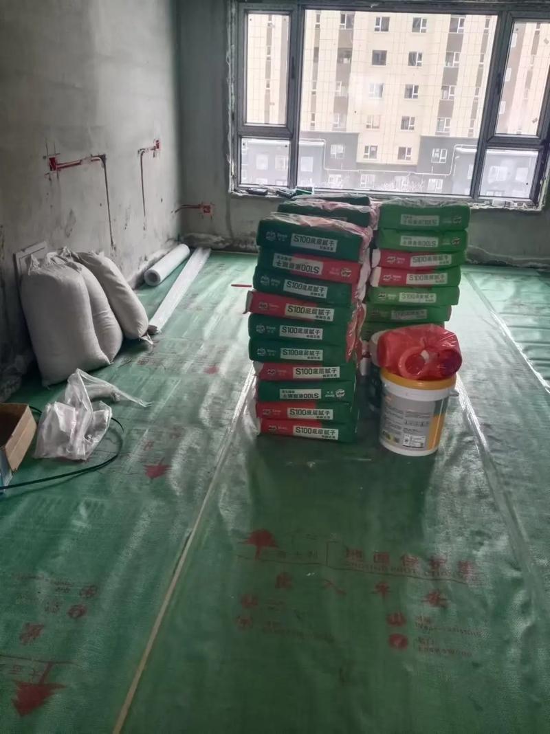 德高腻子粉施工现场实拍 环保装修，从一面好墙开始